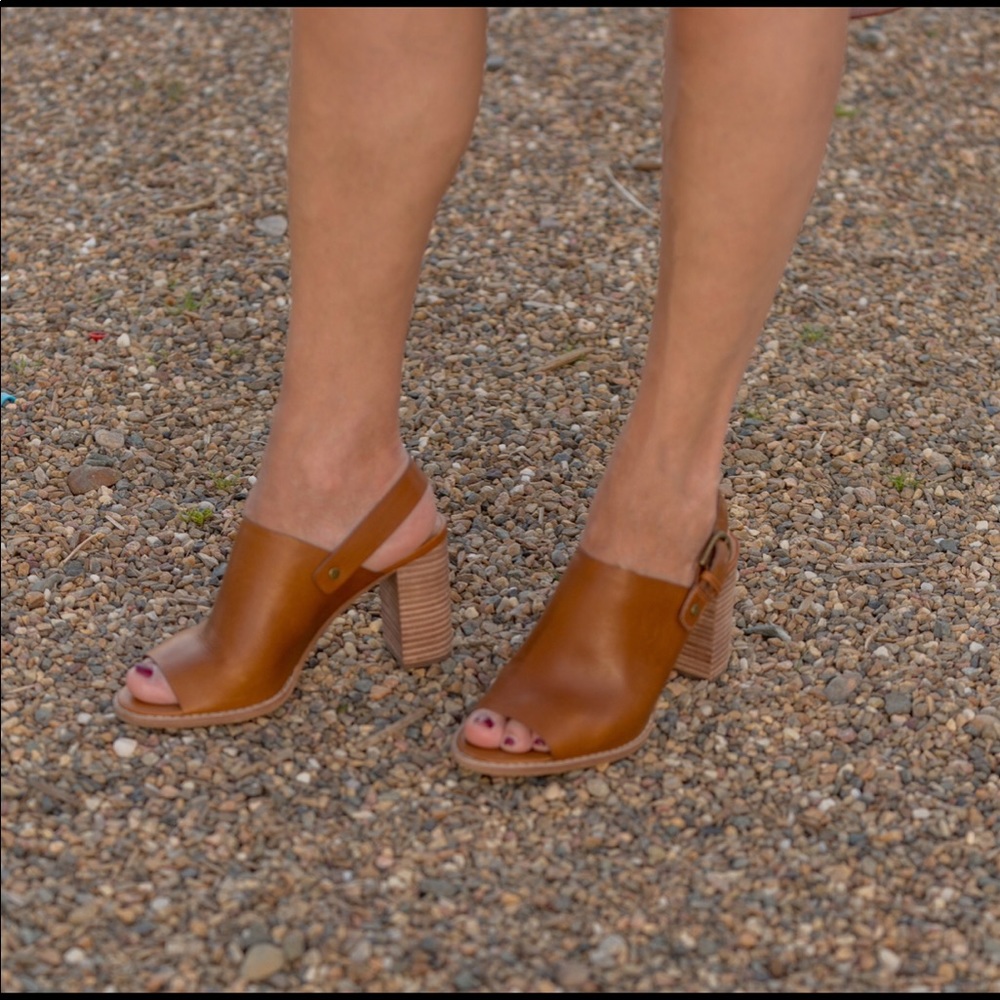 Madewell tan leather convertible mules sandals 8.5